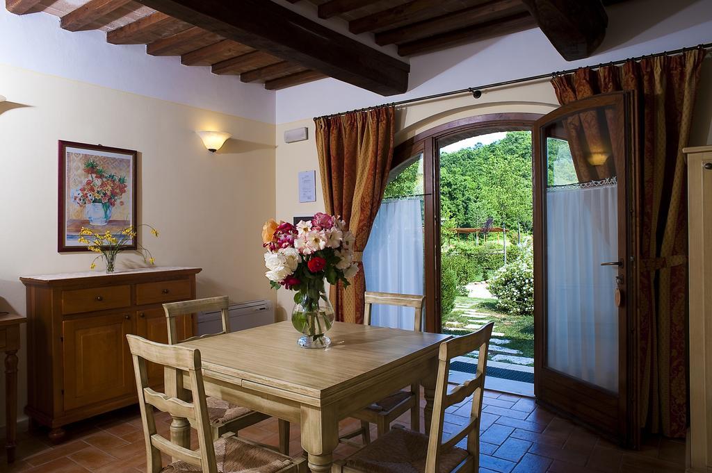 Antica Fonte Resort Casole dʼElsa Rum bild